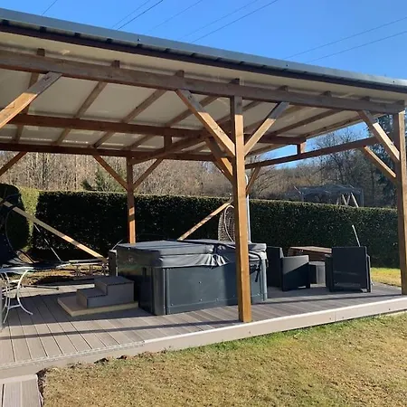 Chalet 2 Personnes Avec Jacuzzi Et Piscine Saisonniere Partagee Chalet Corcieux
