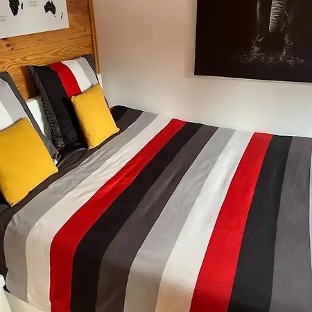 2 Personnes Avec Jacuzzi Privatif Et Piscine Saisonniere Partagee * Corcieux