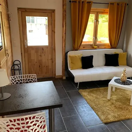 Chalet Chalet 2 Personnes Avec Jacuzzi Et Piscine Saisonniere Partagee *