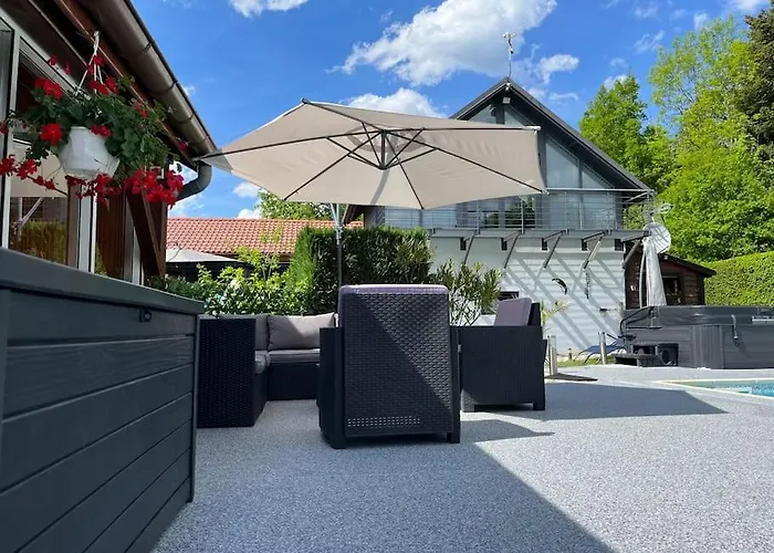 2 Personnes Avec Jacuzzi Privatif Et Piscine Saisonniere Partagee * Corcieux